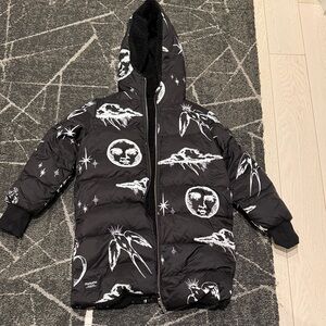 nununu Black and White Kids Puffer Jacket size 8-9
